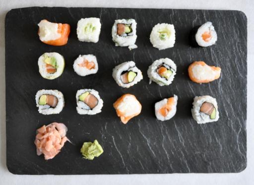 Plateau  sushis  en ardoise naturelle, Design made in Terre
