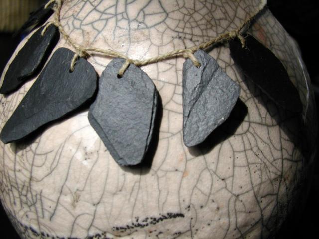 Collier en ardoise naturelle et lin gamme Essentiels, bijoux Sylkoan cration
